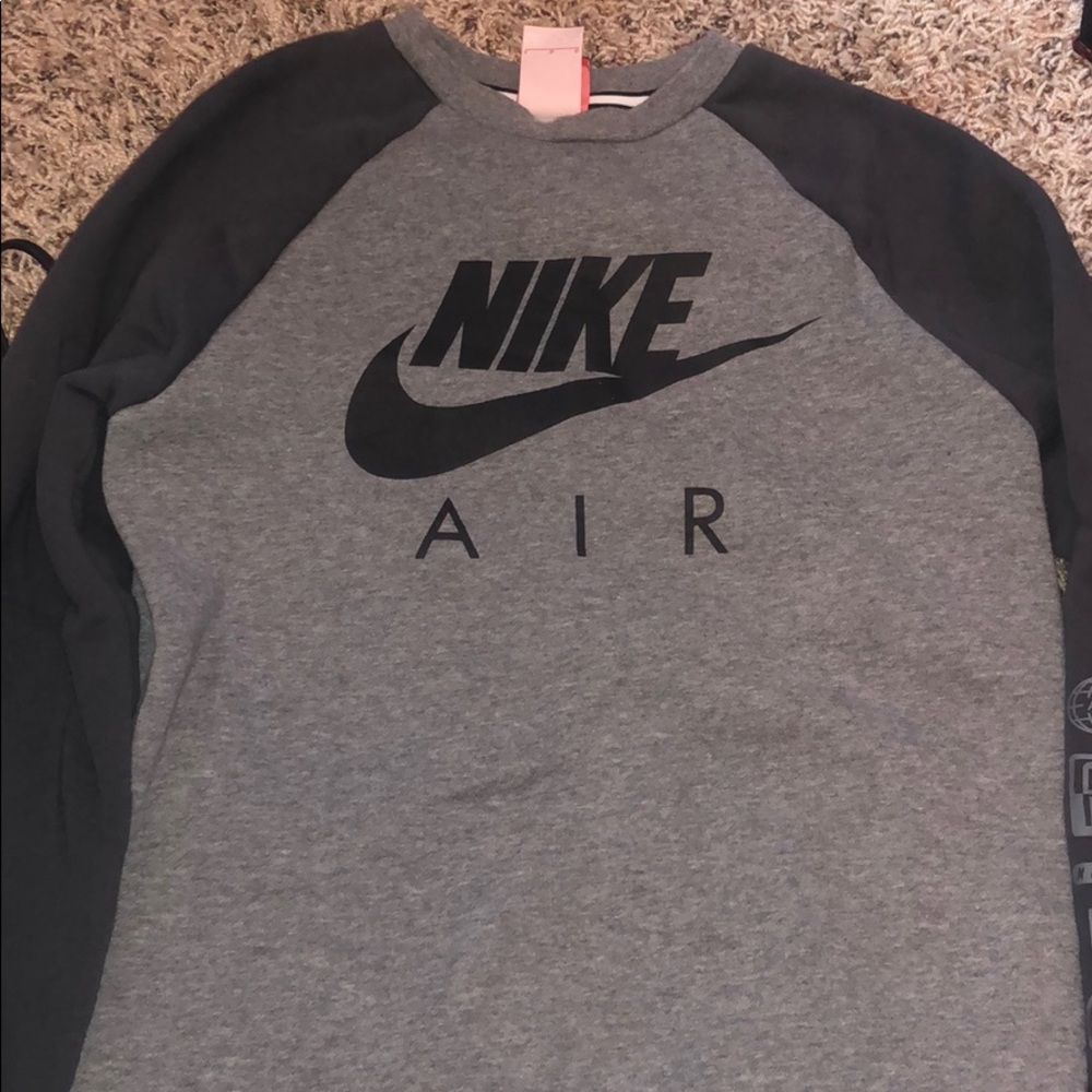 nike crew neck